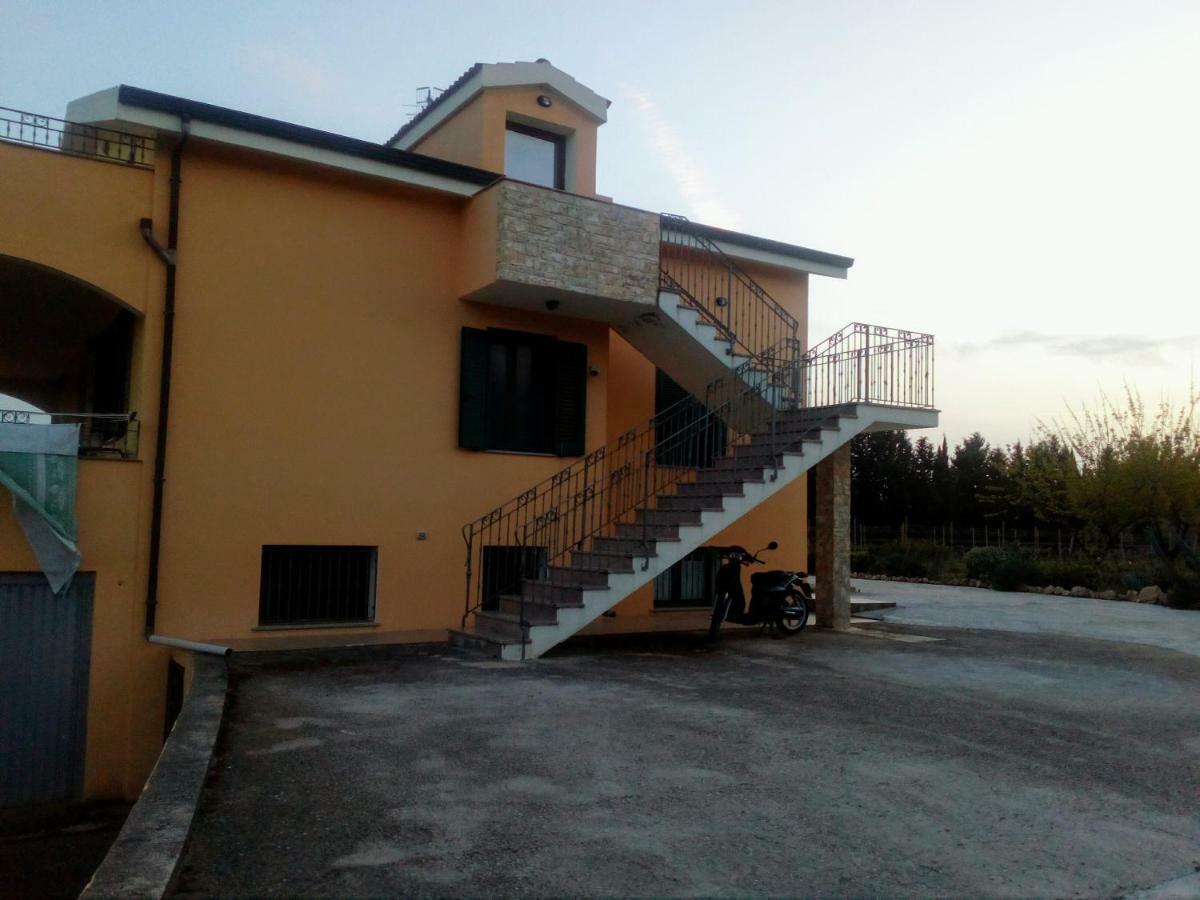 Il Giardino Delle Rose A Apartment Olmedo Exterior photo